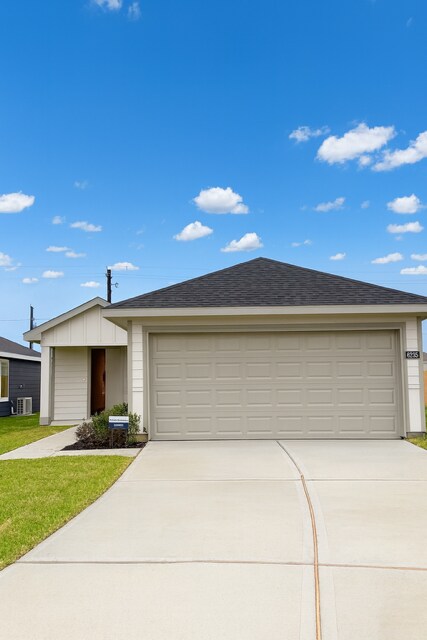 Building Photo - 6235 Scarlet Halo Ln