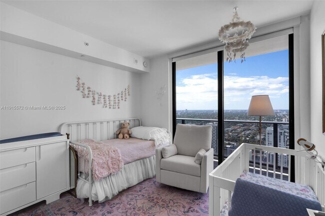 Building Photo - 55 SW 9th St