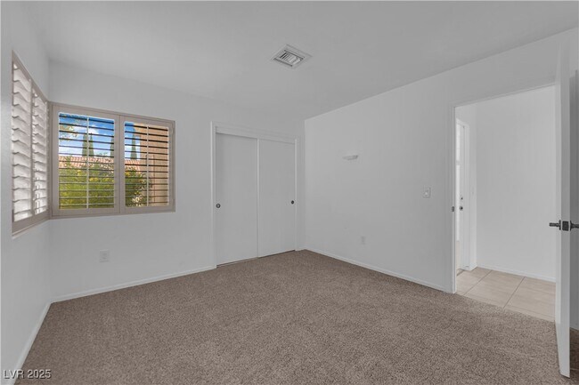 Building Photo - 9424 W Gold Mountain Ave