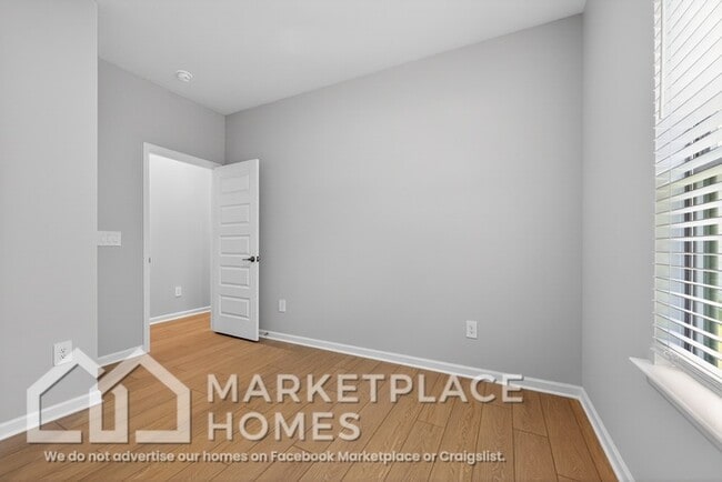 Building Photo - 15581 Ruthie Lynn Dr