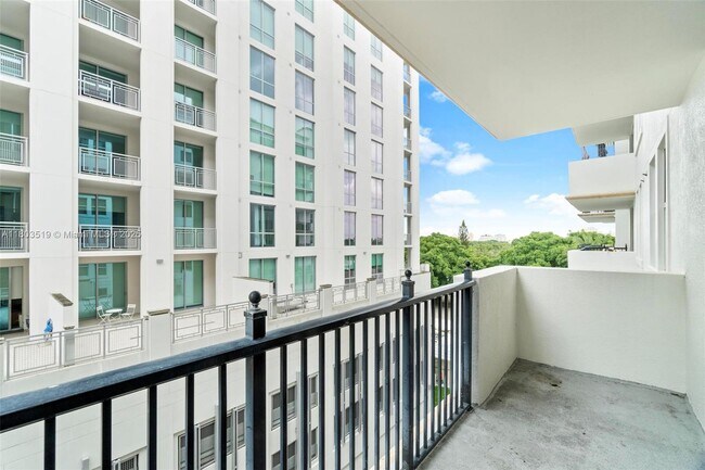 Building Photo - 4100 Salzedo St