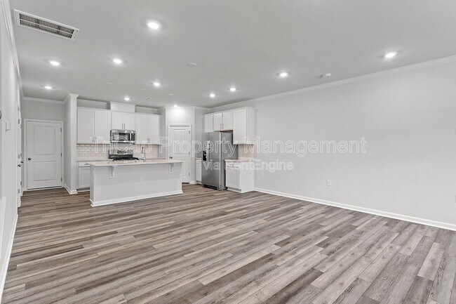 Building Photo - 1636 Singing Bird Trl