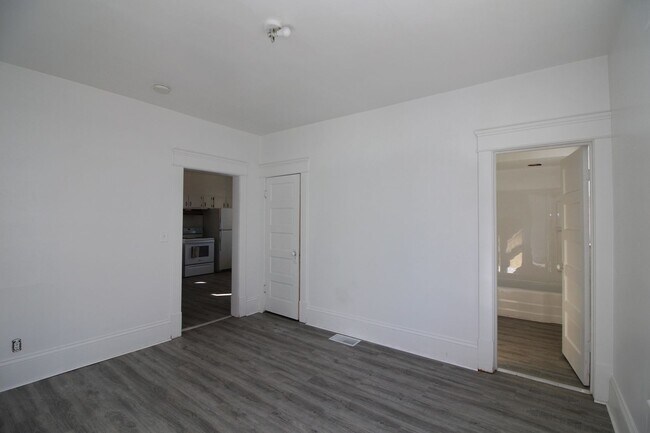 Building Photo - 90-990 Baker St