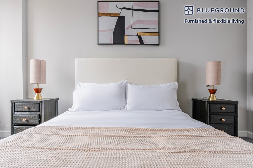 Building Photo - 4835 Cordell Ave