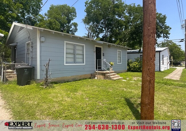 Building Photo - Discover Your New Home: Charming 2-Bedroom in Killeen, TX!