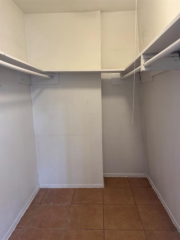 Building Photo - 311 E 31st St