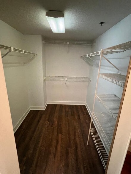 Building Photo - 2870 Pharr Court South NW