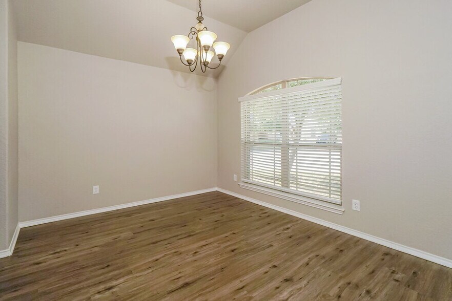 Building Photo - 8510 Winchester Way
