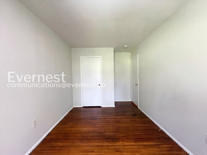 Building Photo - 14806 Bryan Ct