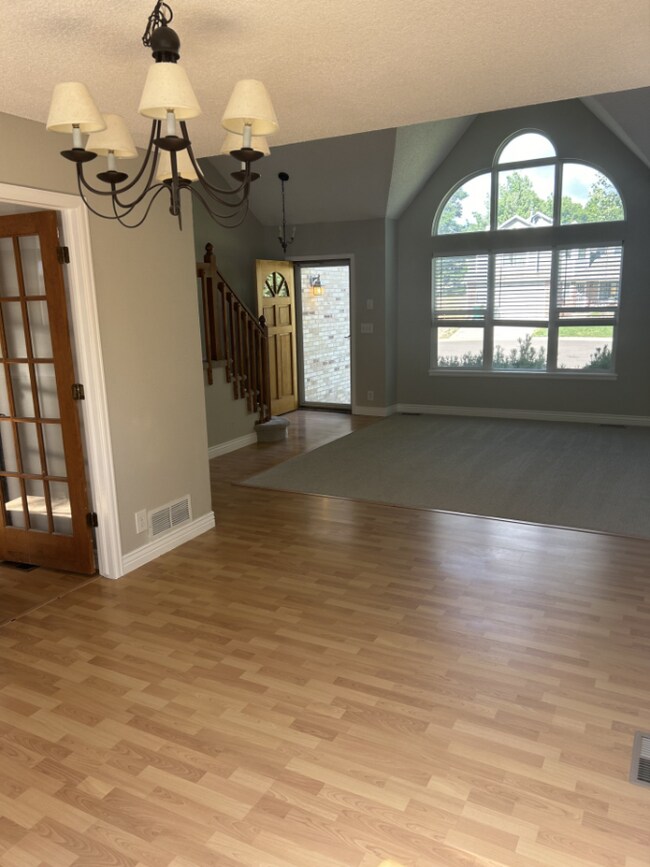 Building Photo - "Charming 3-Bed, 2-Bath Single Family Home in Littleton!"