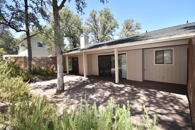 Building Photo - 20664 Chaparral Cir