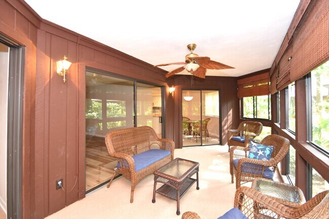 Building Photo - 6 Broadmore Cir
