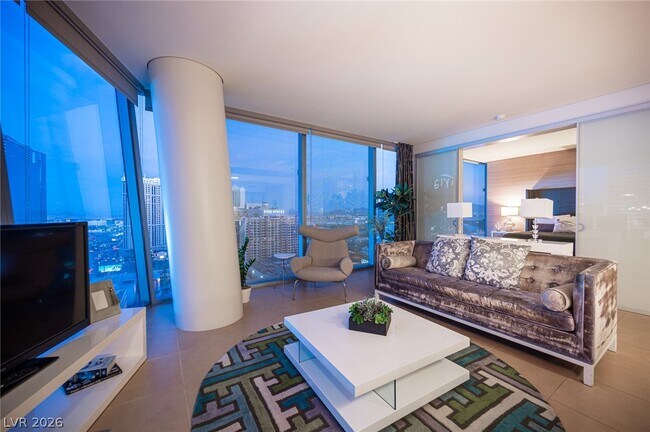 Building Photo - 3722 S Las Vegas Blvd