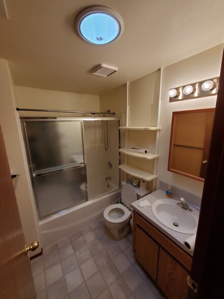 Building Photo - 14579 Crossroads Loop