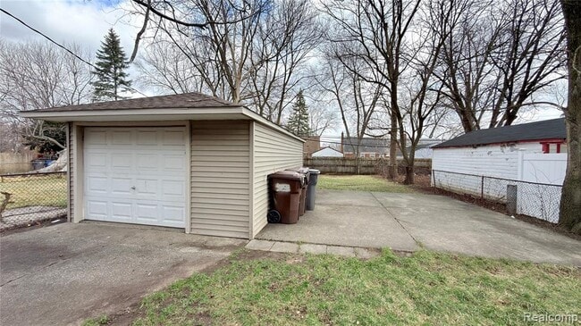 Building Photo - 291 Arlington St