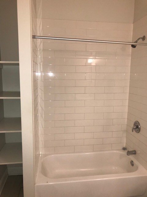 Building Photo - 2352 N Drake Ave