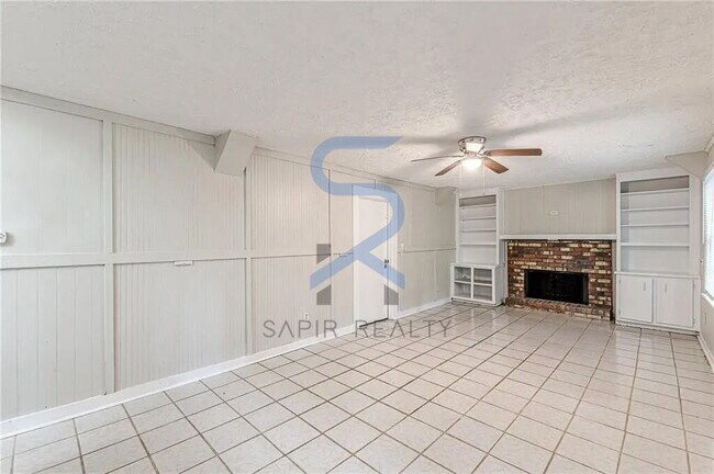 Building Photo - Move in before November 30th and choose your reward: a $250 Amazon Gift Card or a 55 Smart TV!