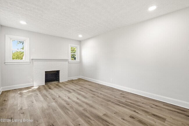 Building Photo - 1219 Becker Ave