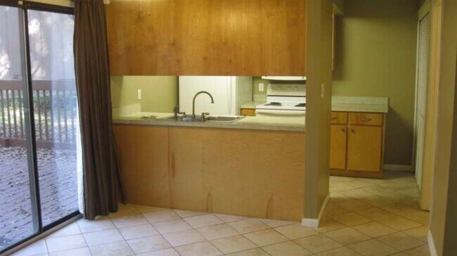 Building Photo - 2285 Green Timbers Trl