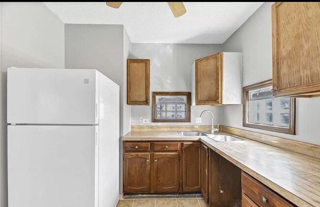 Building Photo - 3 Bedroom Home in Old Brooklyn