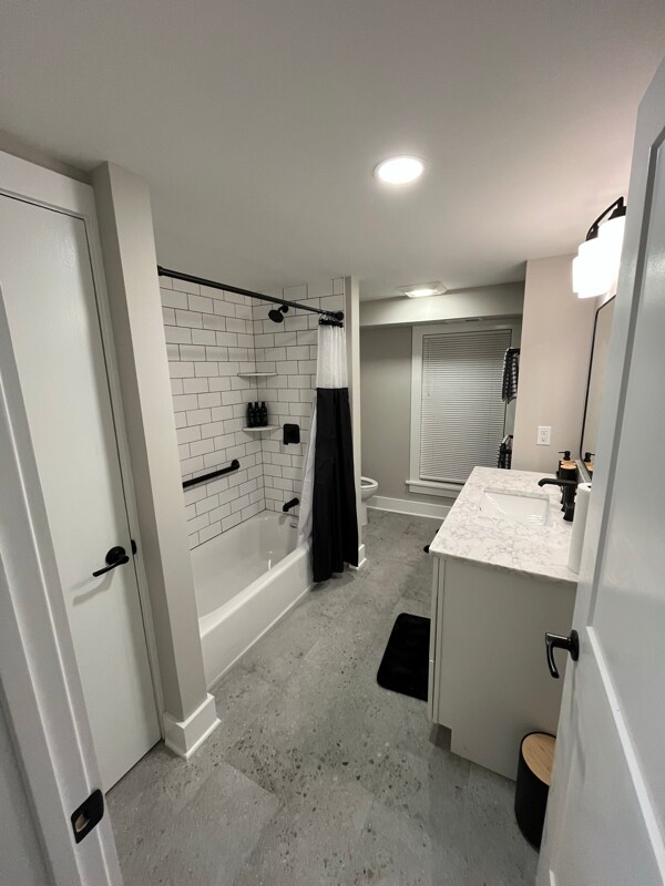 Building Photo - 3 Union Ave