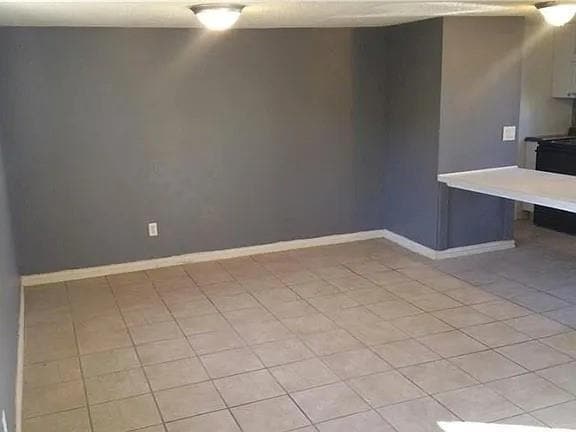 Building Photo - 624 E N 15th St