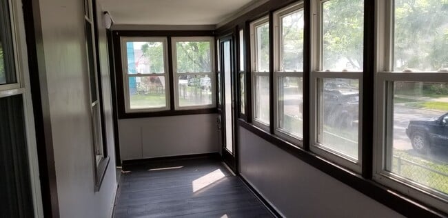 Building Photo - Cudell Area - 4 Bedroom Single Family Home