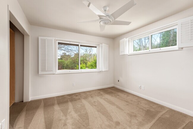 Building Photo - 28051 Balkins Dr