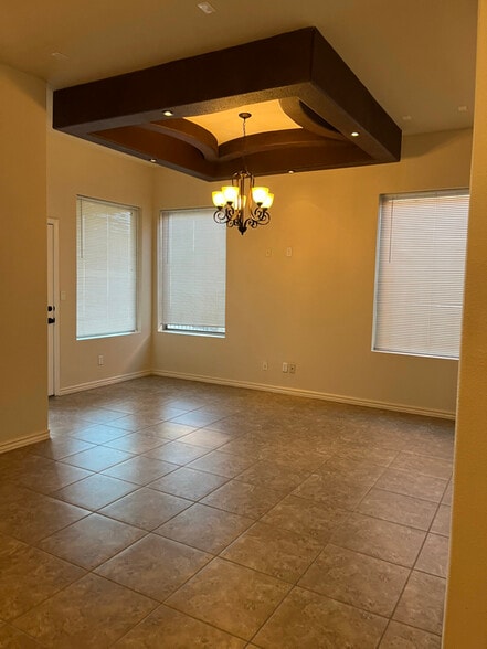 Building Photo - 500 Firstwood Pl