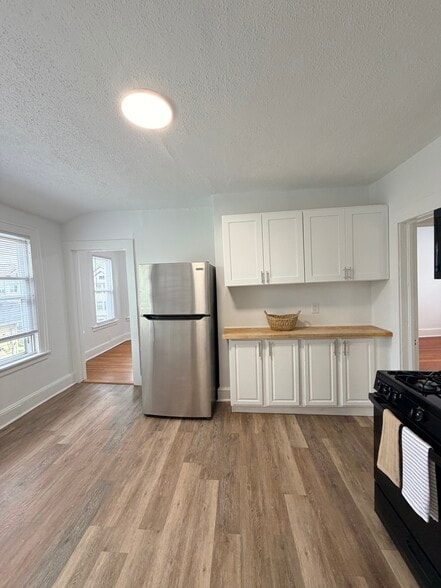 Building Photo - 44 Brooklawn St