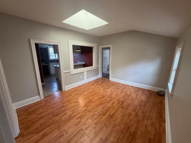 Building Photo - 338 W 10th St