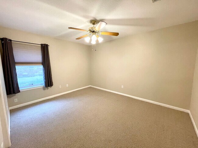 Building Photo - Charming 3-Bedroom Oasis in Round Rock