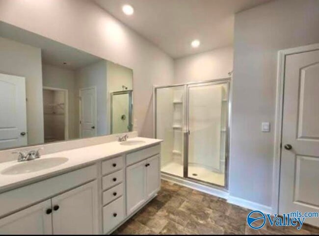 Building Photo - 101 Canonbury Dr