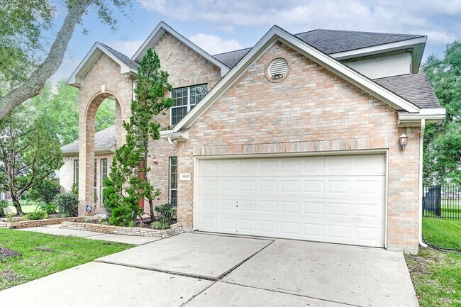 Building Photo - 10103 Cottonwood Canyon Dr