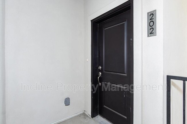 Building Photo - 362 S 1080 W