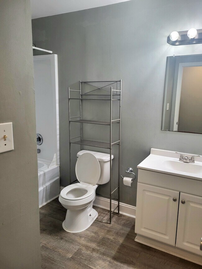 Building Photo - 3004 Steeple Chase Ct