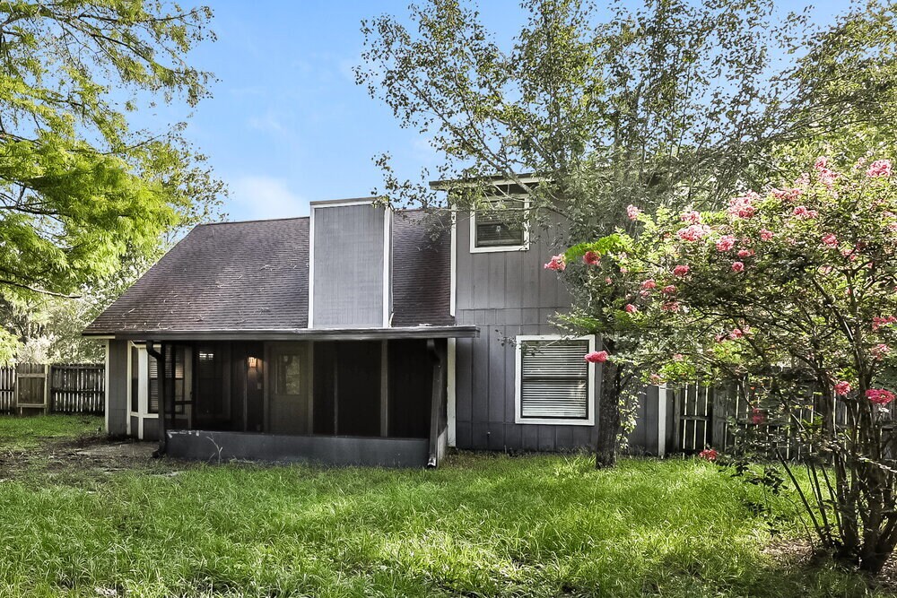 Building Photo - 8315 Crosswind Rd