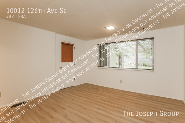 Building Photo - 10012 126th Ave SE