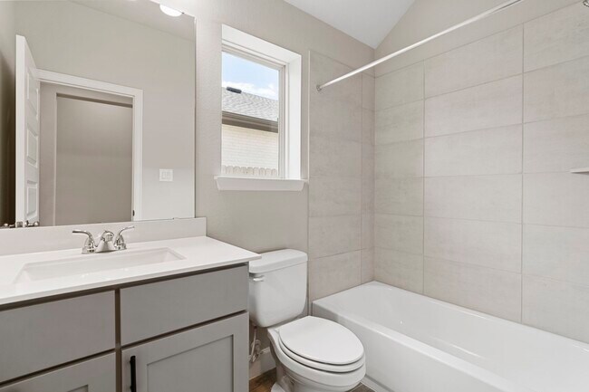 Building Photo - 27122 Butterfly Mint Ln