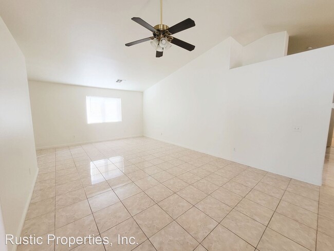 Building Photo - 3 br, 2 bath House - 1554 N. Christy Lane