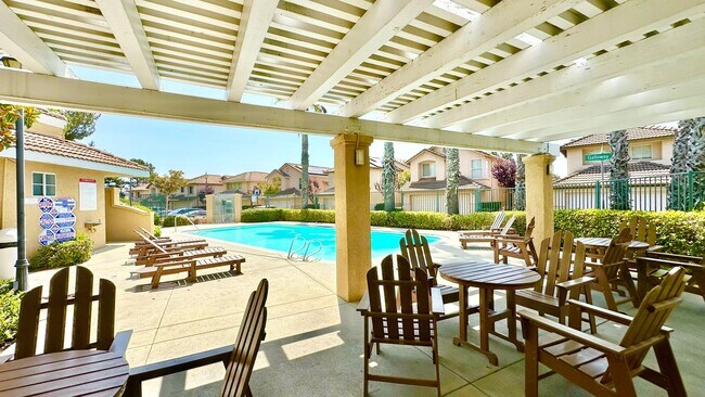 Building Photo - Beautifully Updated and Upgraded Two-Story...