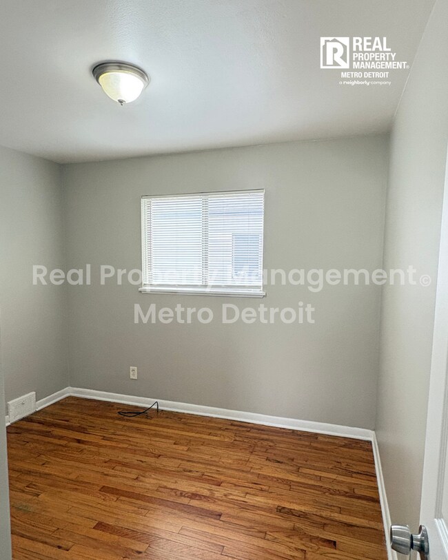 Building Photo - 22706 Hillock Ave