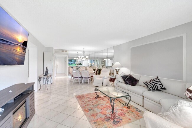 Building Photo - 7280 Amberly Ln
