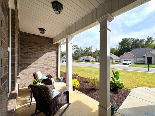 Building Photo - 3108 Henry Rd SE