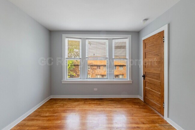 Building Photo - 3517 S Lituanica Ave