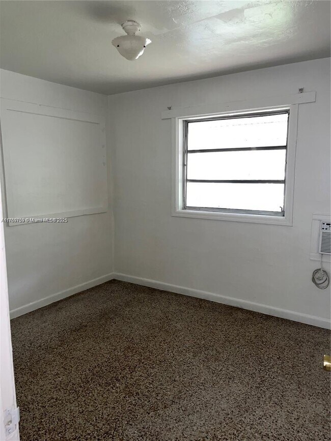 Building Photo - 2023 Taylor St