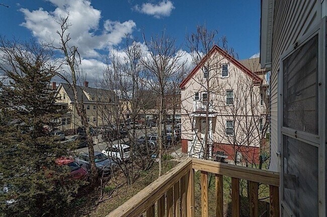 Building Photo - 50 Holyoke Rd