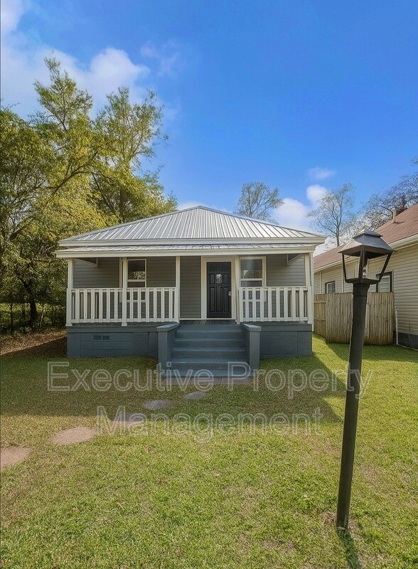 Primary Photo - 719 Washington Ave SW