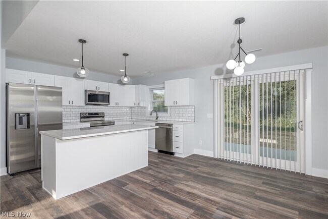 Building Photo - 5363 Mallard Cir