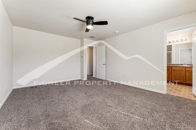 Building Photo - Spacious Home with Fenced Yard and Central AC